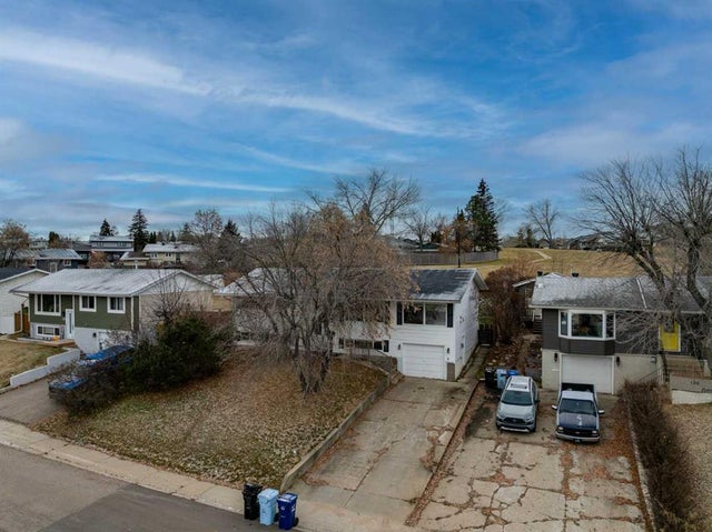 121 Beaconwood Place, Fort McMurray