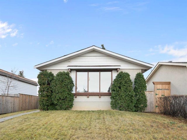 181 Dovercliffe Close Se, Calgary