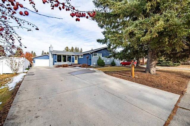 89 Selkirk Boulevard, Red Deer