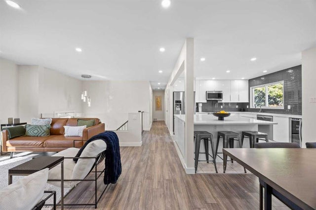 827 Canaveral Crescent Sw, Calgary