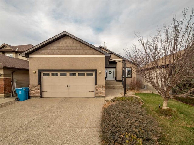 225 Couleecreek Manor S, Lethbridge
