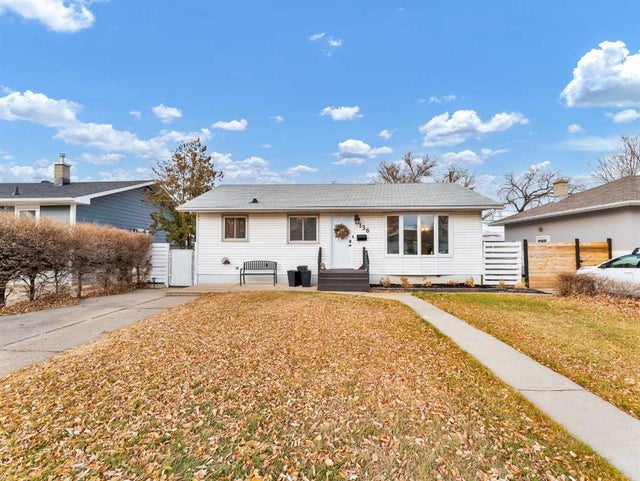136 14 Street Nw, Medicine Hat