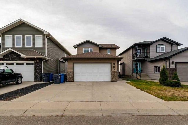 383 Hamptons Way Se, Medicine Hat