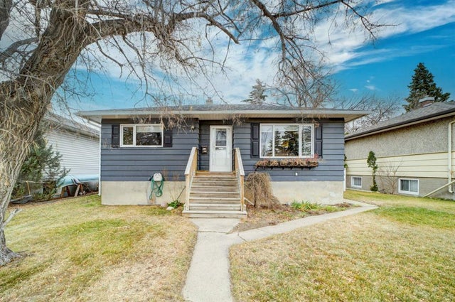 613 10th Street N, Lethbridge