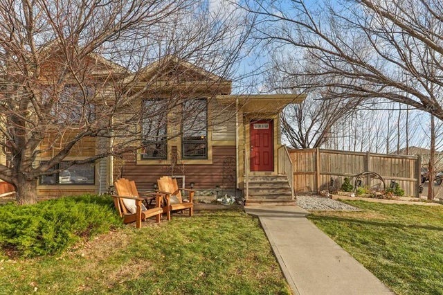 203 Haru Moriyama Place N, Lethbridge