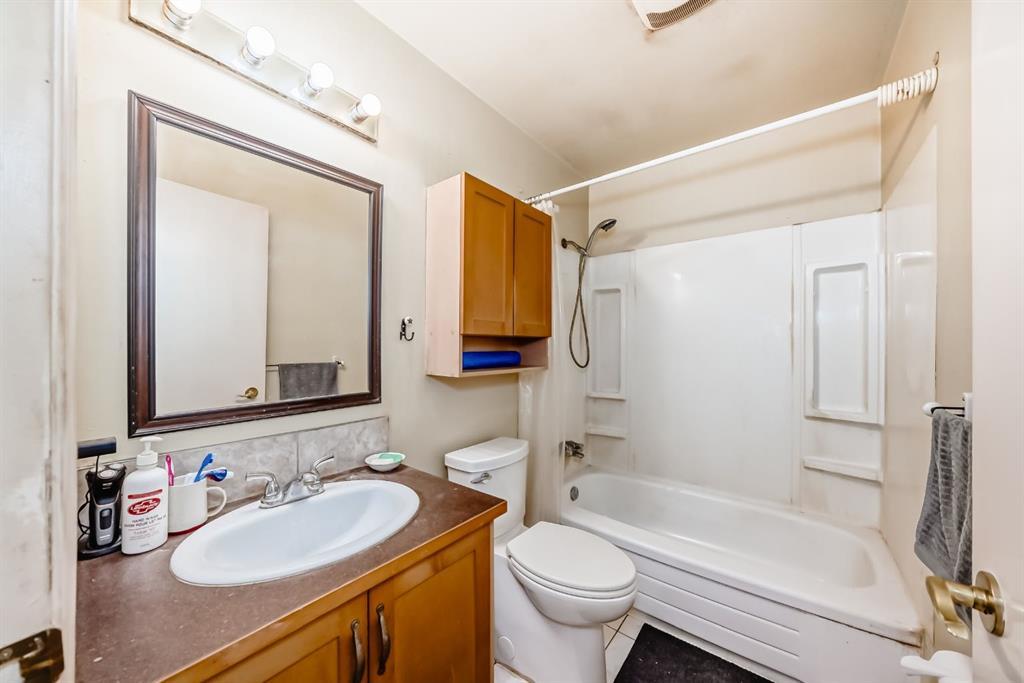 247 Bracewood Road Southwest, Calgary – Residential Detached Listing Photo 17