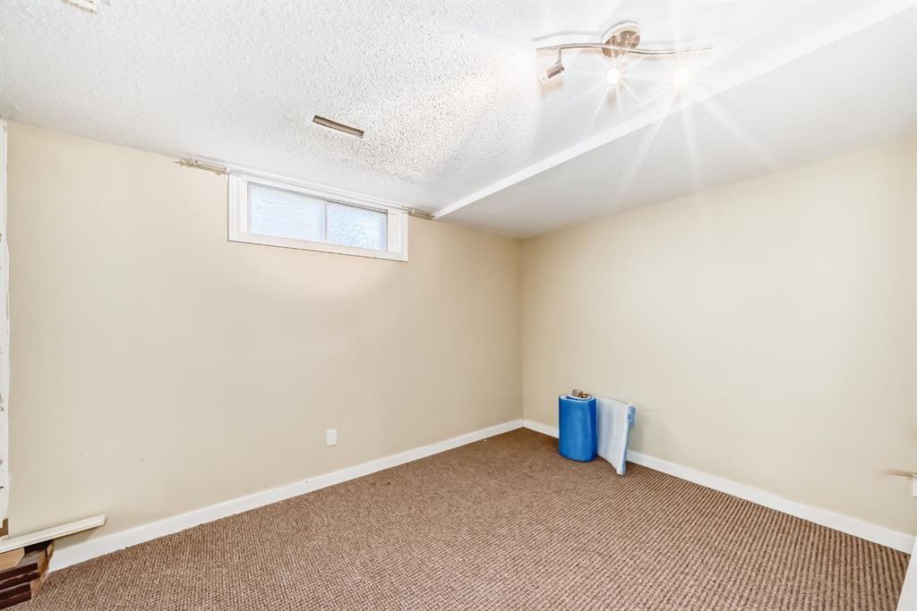 247 Bracewood Road Southwest, Calgary – Residential Detached Listing Photo 28