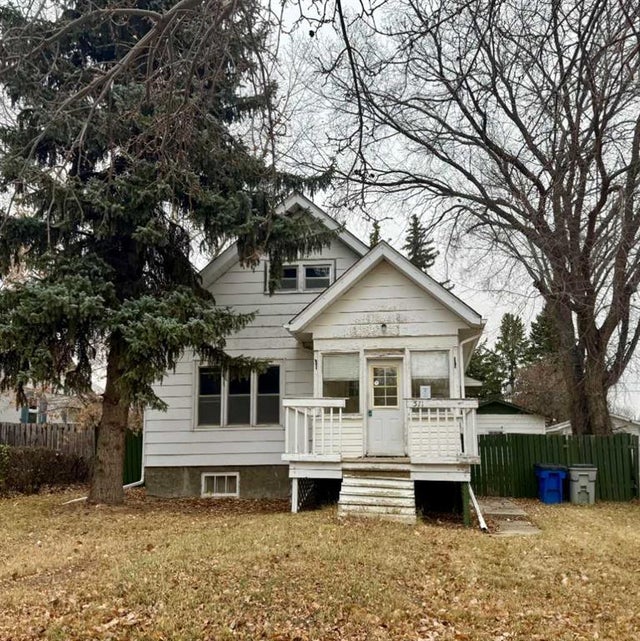 5115 46 Street, Provost