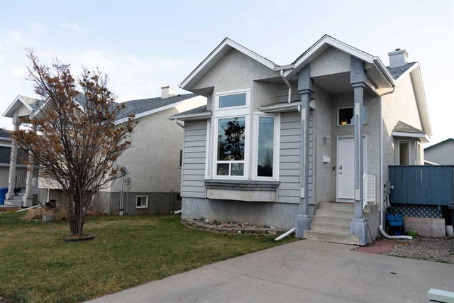 10 Assiniboia Way W, Lethbridge