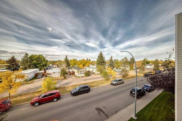 2314, 6224 17 Avenue Se, Calgary