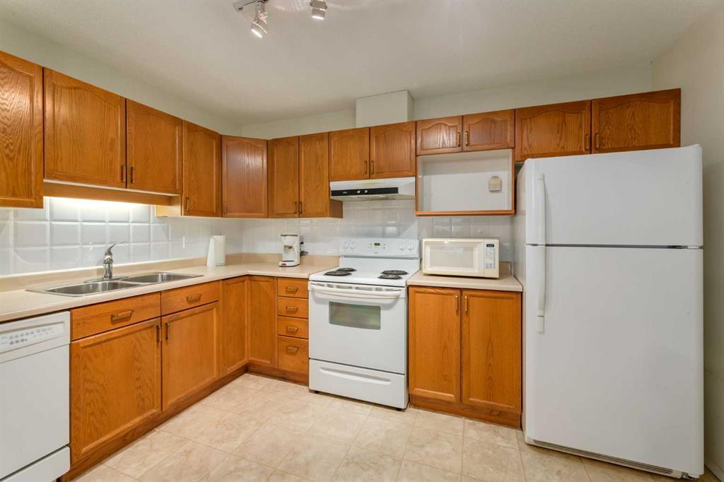 3204, 3204 Sienna Park Green Sw Calgary Alberta T3H3N7 Signal Hill Home For Sale