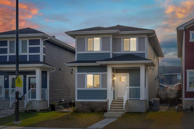 159 Waterford Heights, Chestermere