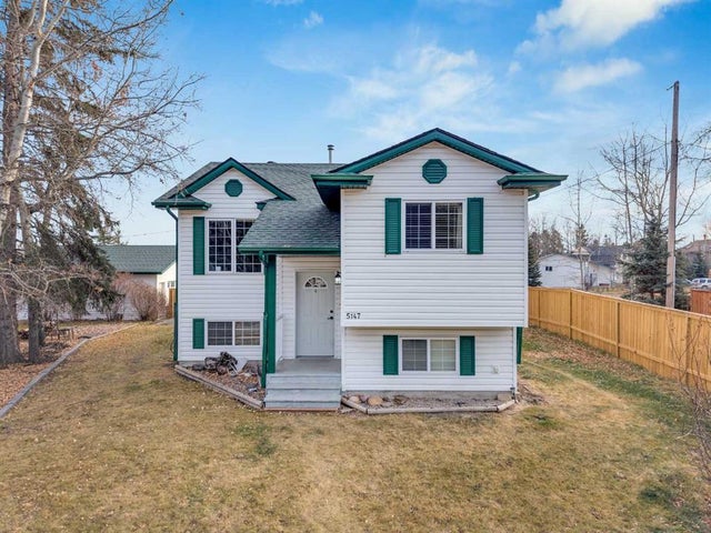 5147 52 Street, Caroline