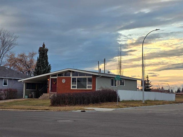 10916 102 Street, Grande Prairie