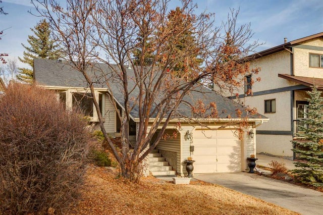 203 Edgeland Road Nw, Calgary