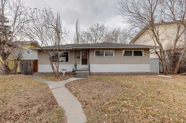 2647 Charlebois Drive Nw, Calgary