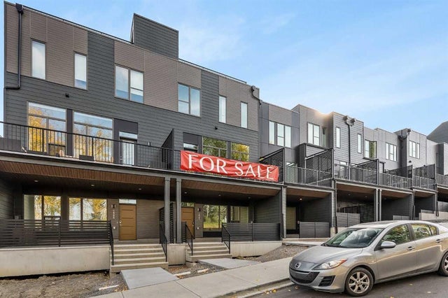 2507 Sovereign Crescent Sw, Calgary