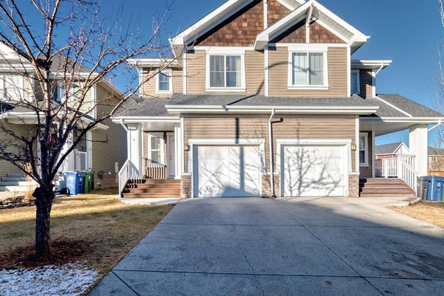 6 River Heights Crescent, Cochrane