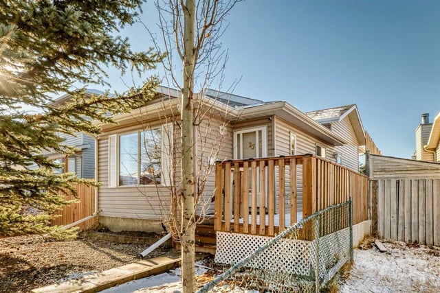 27 Martinview Crescent Ne, Calgary