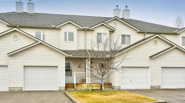 32 Mt Aberdeen Manor Se, Calgary