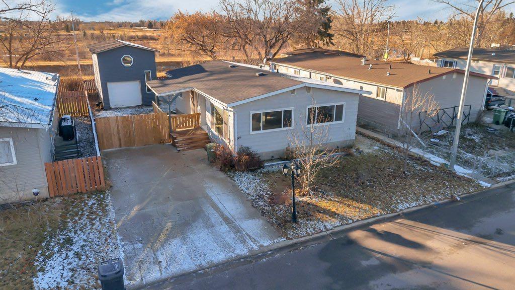 826 Bayview Road, Strathmore