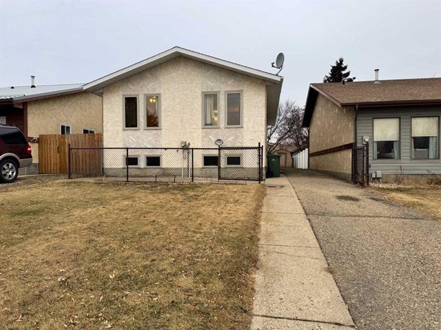 5118 38 Street, Ponoka