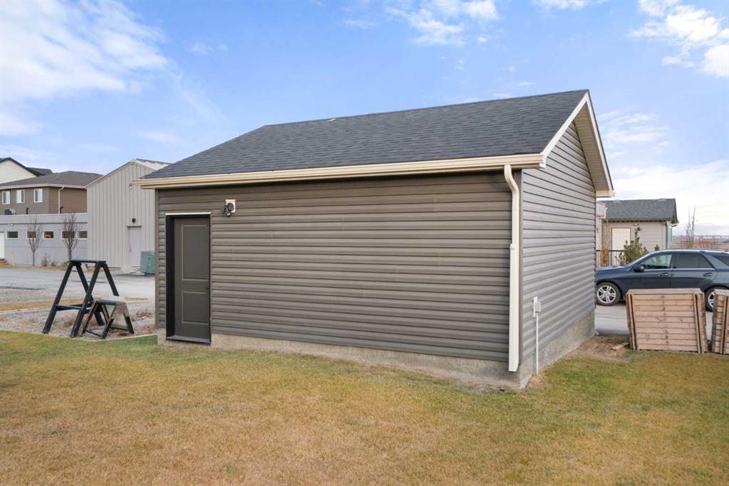 76 Lucas Common Nw Calgary Alberta T3P 2B4 Livingston Home For Sale