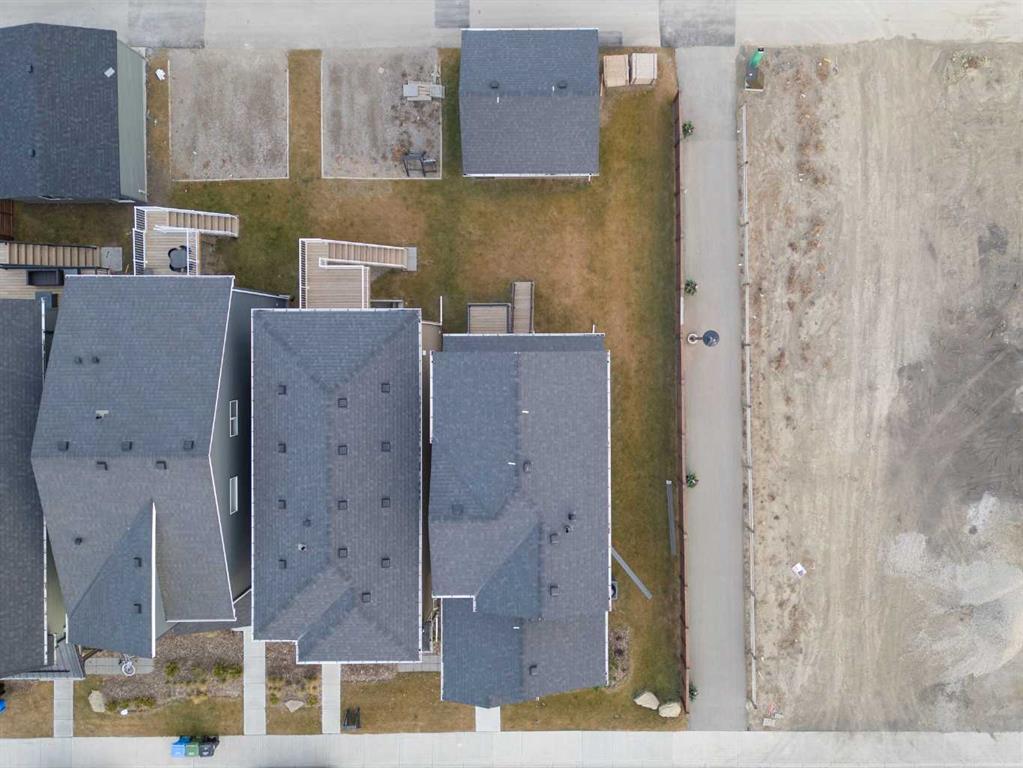 76 Lucas Common Nw Calgary Alberta T3P 2B4 Livingston Home For Sale