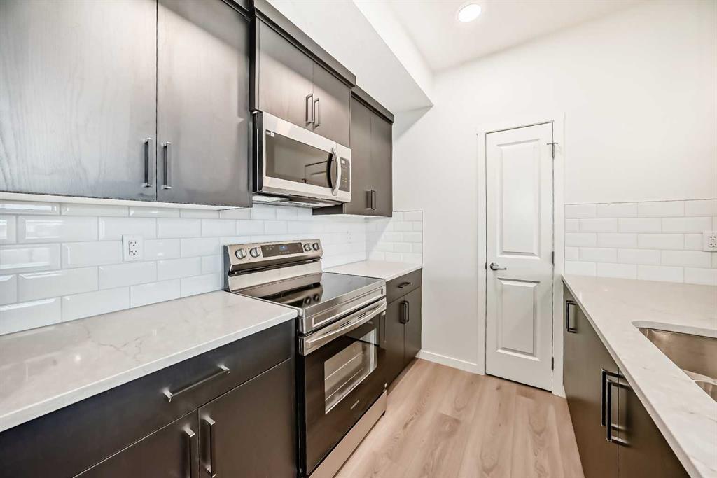 212, 245 Edith Place Nw Calgary Alberta T3R 2M7 Glacier Ridge Home For Sale