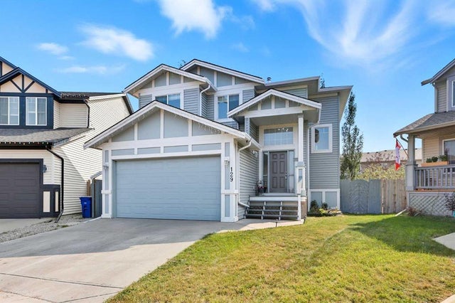 129 Luxstone Green Sw, Airdrie
