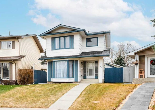 43 Sunmills Court Se, Calgary