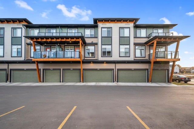 609, 10060 46 Street Ne, Calgary