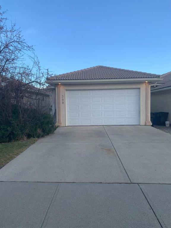 2, 398 Canyon Boulevard W, Lethbridge