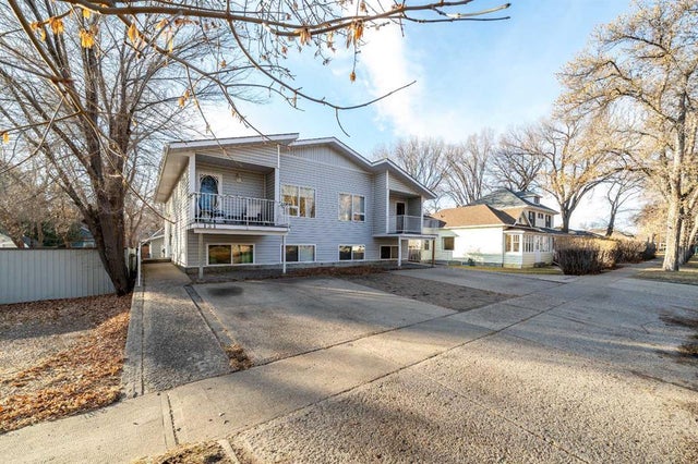 131 3 Street Nw, Medicine Hat