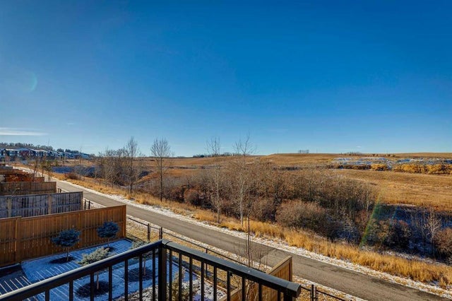 57 Crestridge Bay Sw, Calgary