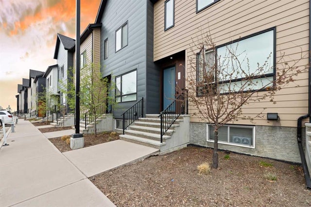 510 Redstone Crescent Ne, Calgary