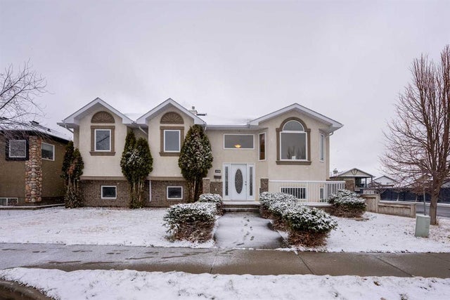 119 Grand River Boulevard W, Lethbridge