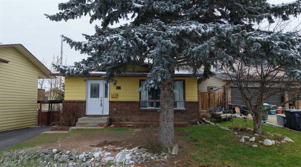 76 Coach Manor Rise Sw, Calgary