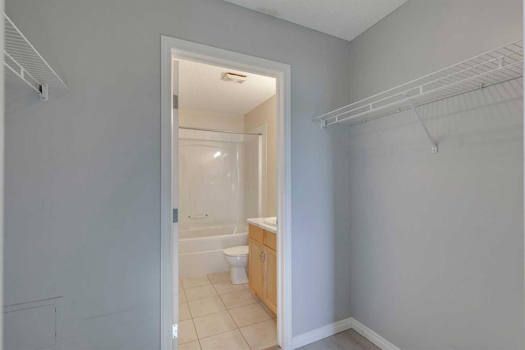 119, 2022 Canyon Meadows Drive Se Calgary Alberta T2J 7H1 Queensland Home For Sale