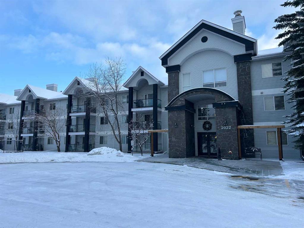 119, 2022 Canyon Meadows Drive Se Calgary Alberta T2J 7H1 Queensland Home For Sale