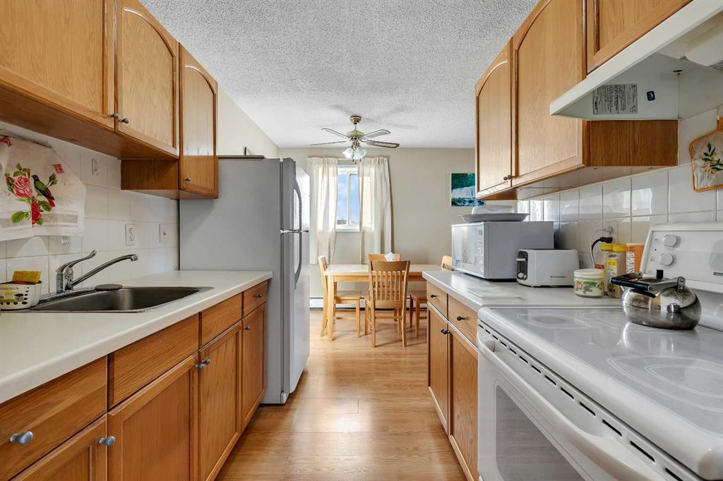 301, 6464 Travois Crescent Northwest, Calgary – Residential Apartment Listing Photo 9