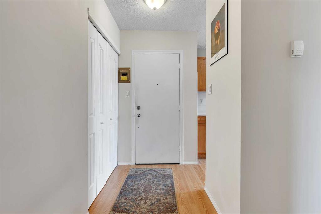 301, 6464 Travois Crescent Northwest, Calgary – Residential Apartment Listing Photo 4