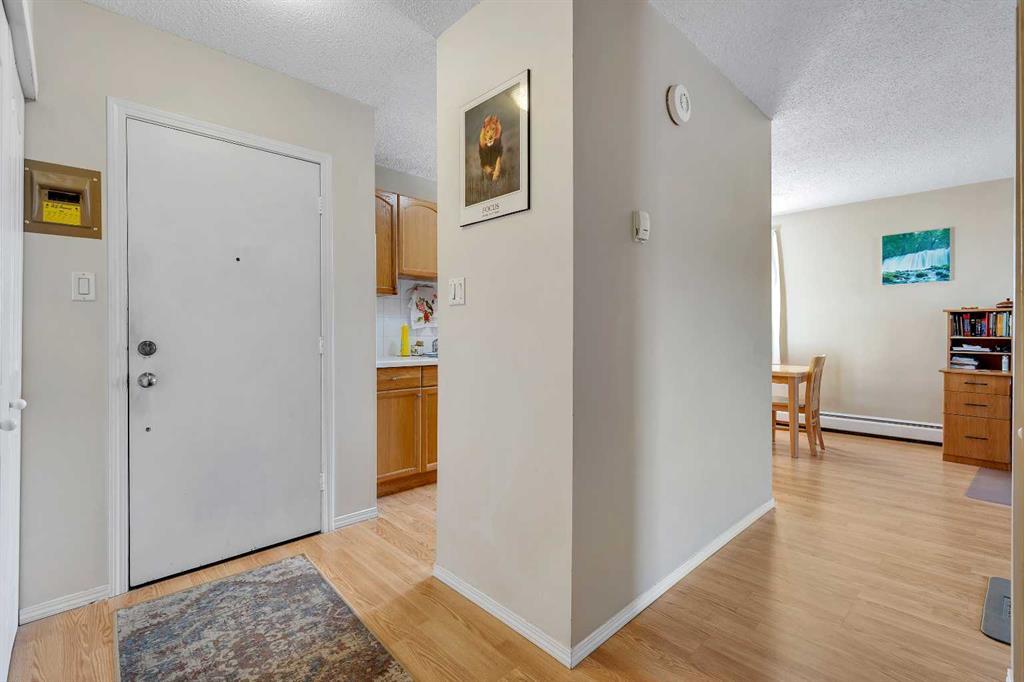 301, 6464 Travois Crescent Northwest, Calgary – Residential Apartment Listing Photo 5