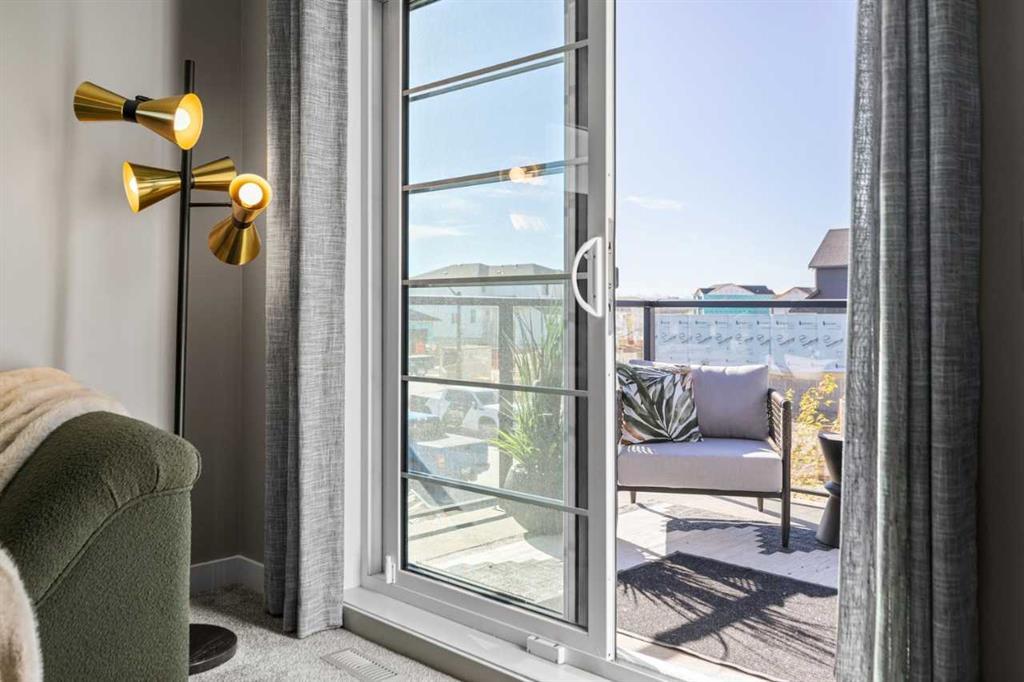 72 Creekstone Grove Southwest, Calgary – Residential Detached Listing Photo 12