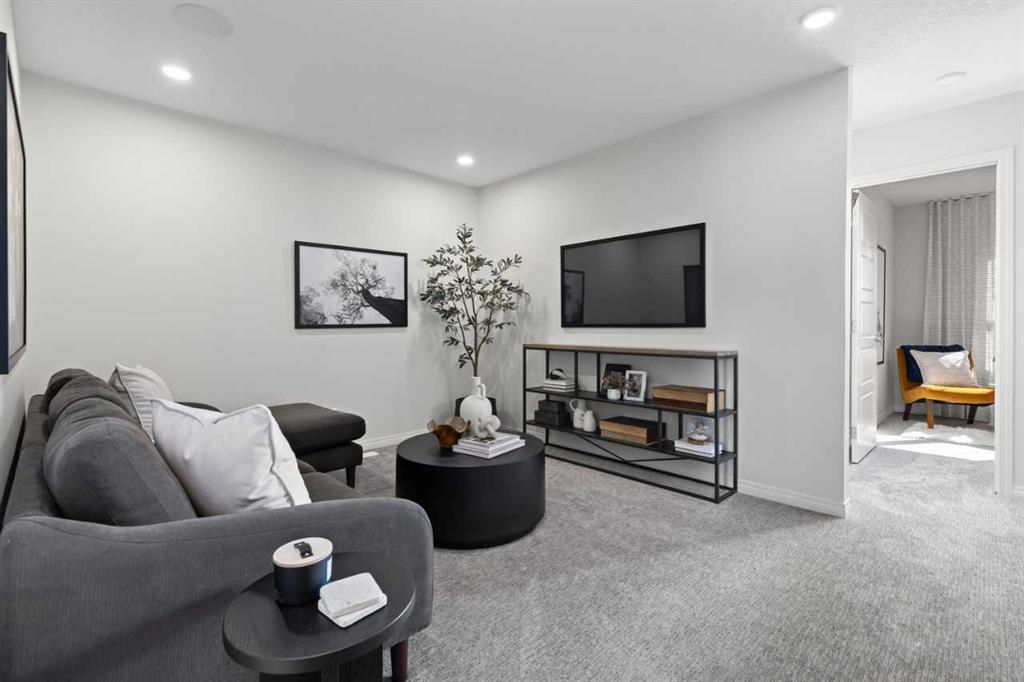 135 Huxland Road Northeast, Calgary – Residential Detached Listing Photo 4