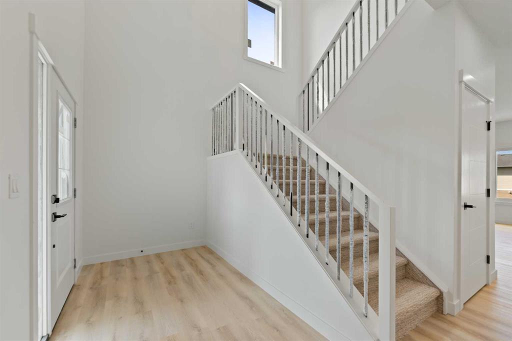 9 Mcclung Gate, Carstairs – Residential Detached Listing Photo 2