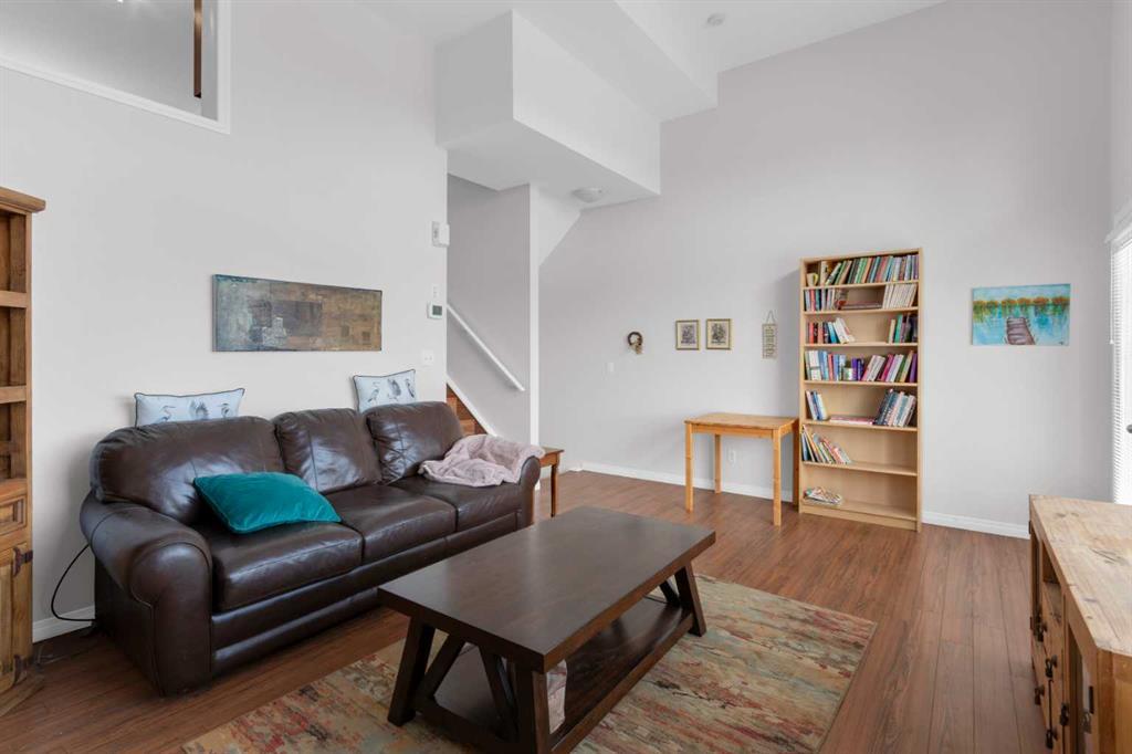 111 Hidden Creek Cove Northwest, Calgary – Residential Row/Townhouse Listing Photo 6