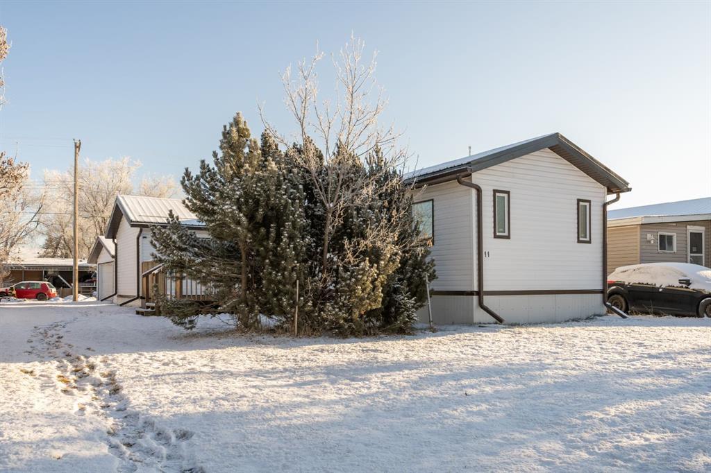 11 1st Avenue N, Hay Lakes