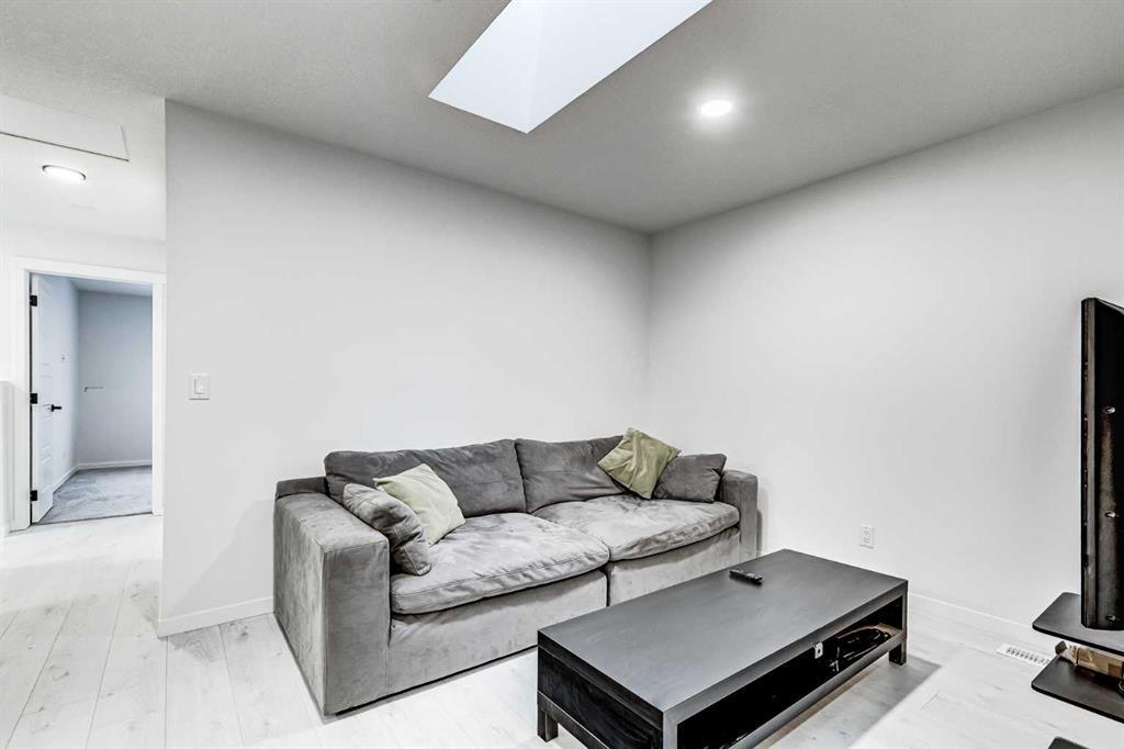 184 Rowmont Boulevard Northwest, Calgary – Residential Detached Listing Photo 23