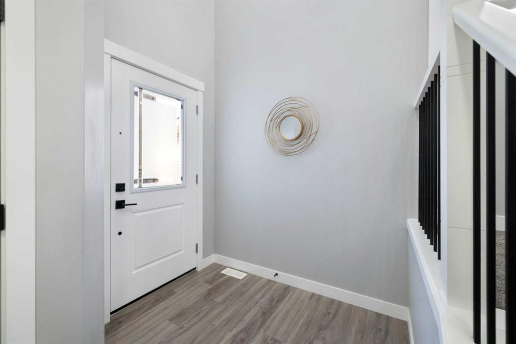 628 Edgefield Street, Strathmore – Residential Semi Detached Listing Photo 2